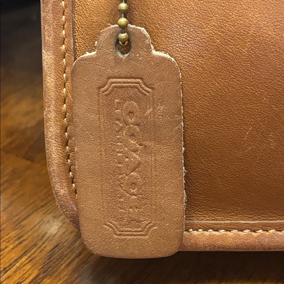 Coach vintage camel brown leather pouch - Picture 3 of 11